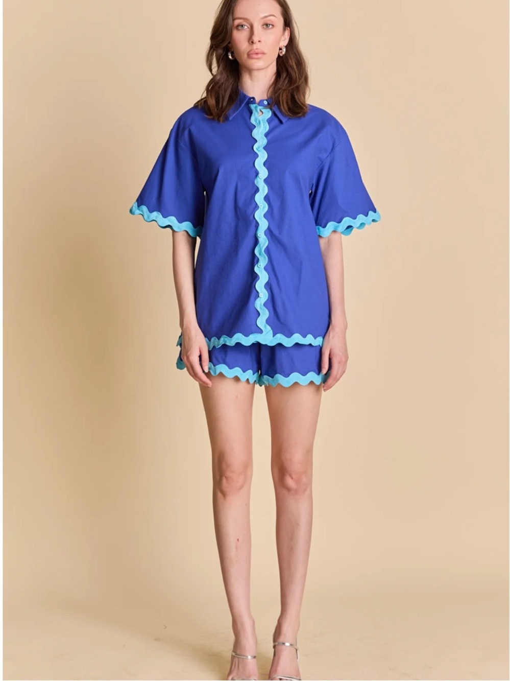 New! English Factory Blue Scallop-Trim ShortSleeve Shirt size M